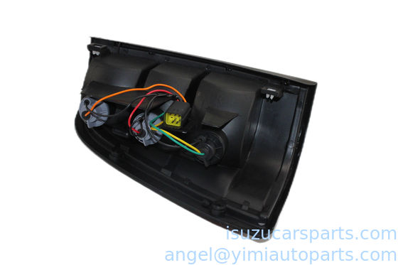 Đèn đuôi ISUZU TFR17 ASM R 8971144490