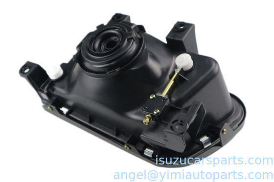 ISUZU UCR17 ĐÈN ASM ĐẦU RH 8972130071